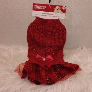 NWT HOLIDAY MED SWEATER/SKIRT APPAREL